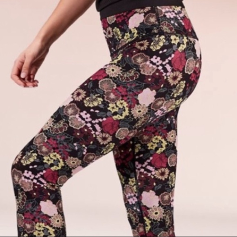 Lululemon wunder under full luxtreme size 6